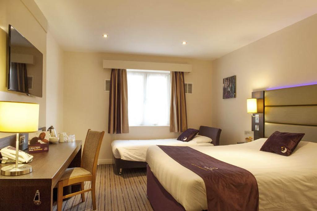 Premier Inn London Wandsworth 部屋 写真