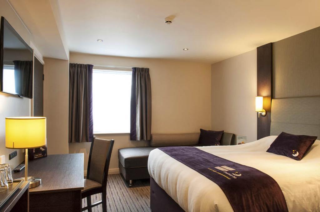 Premier Inn London Wandsworth 部屋 写真