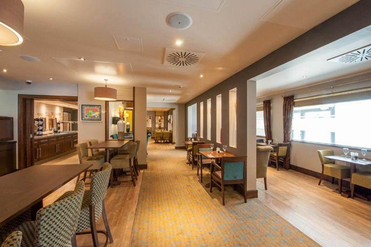 Premier Inn London Wandsworth エクステリア 写真