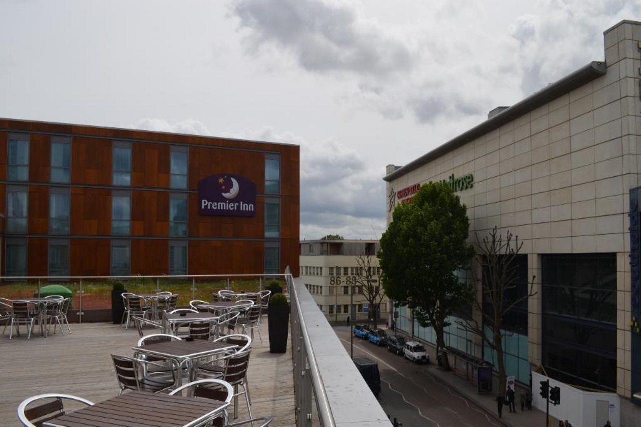 Premier Inn London Wandsworth エクステリア 写真